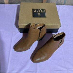 Frye Judith Double Zip Booties